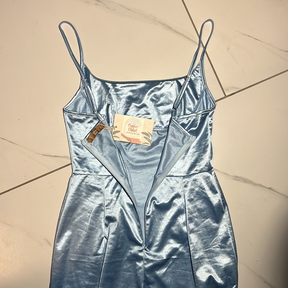 A maxi satin light blue glossy dress from copper closet size small